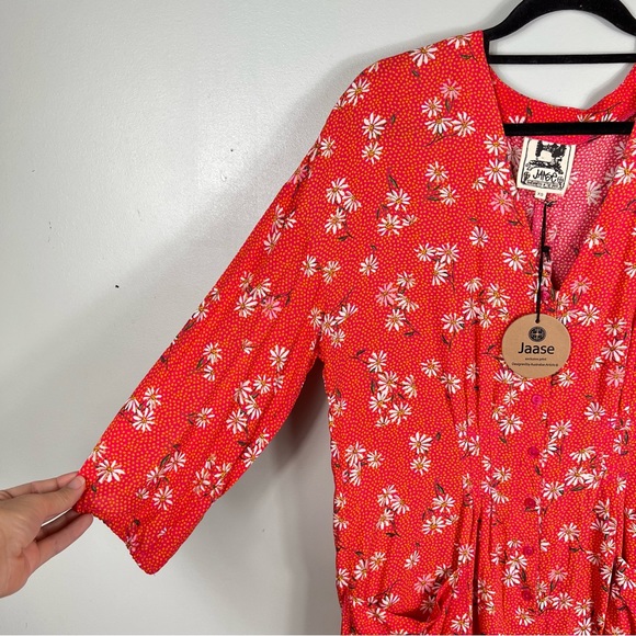 NEW Jaase size XS red romper boho bohemian floral playsuit pockets casual party - Picture 4 of 10